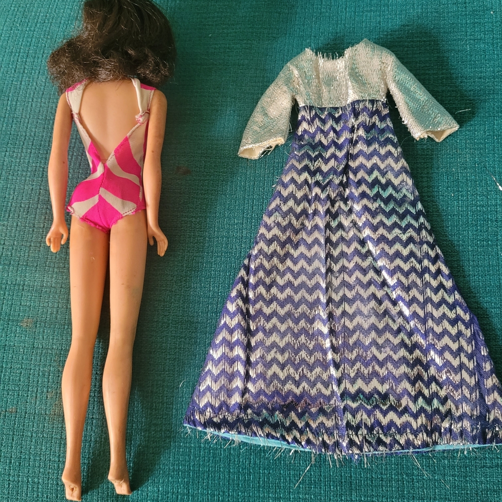 Barbie Pink Bodysuit and Assorted Dress Sets - Picture 2 of 7